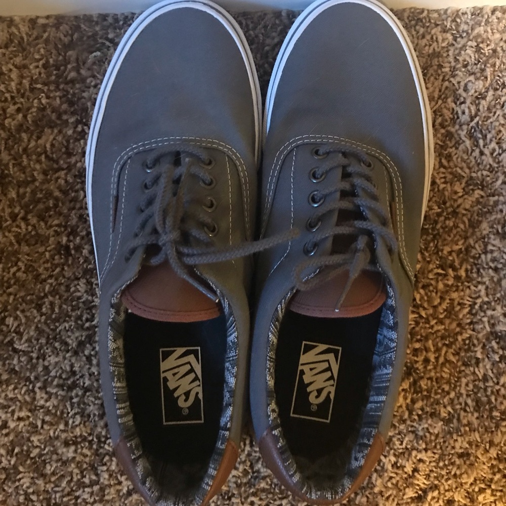 Vans Ward Low Top Sneaker